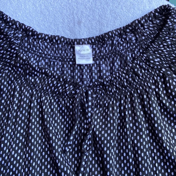 Black and White Blouse 3/4 Sleeves Size XL (16-18) - Picture 2 of 12